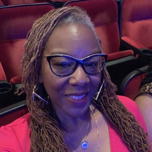 Meet your Posher, Crystal - Picture 1 of 1